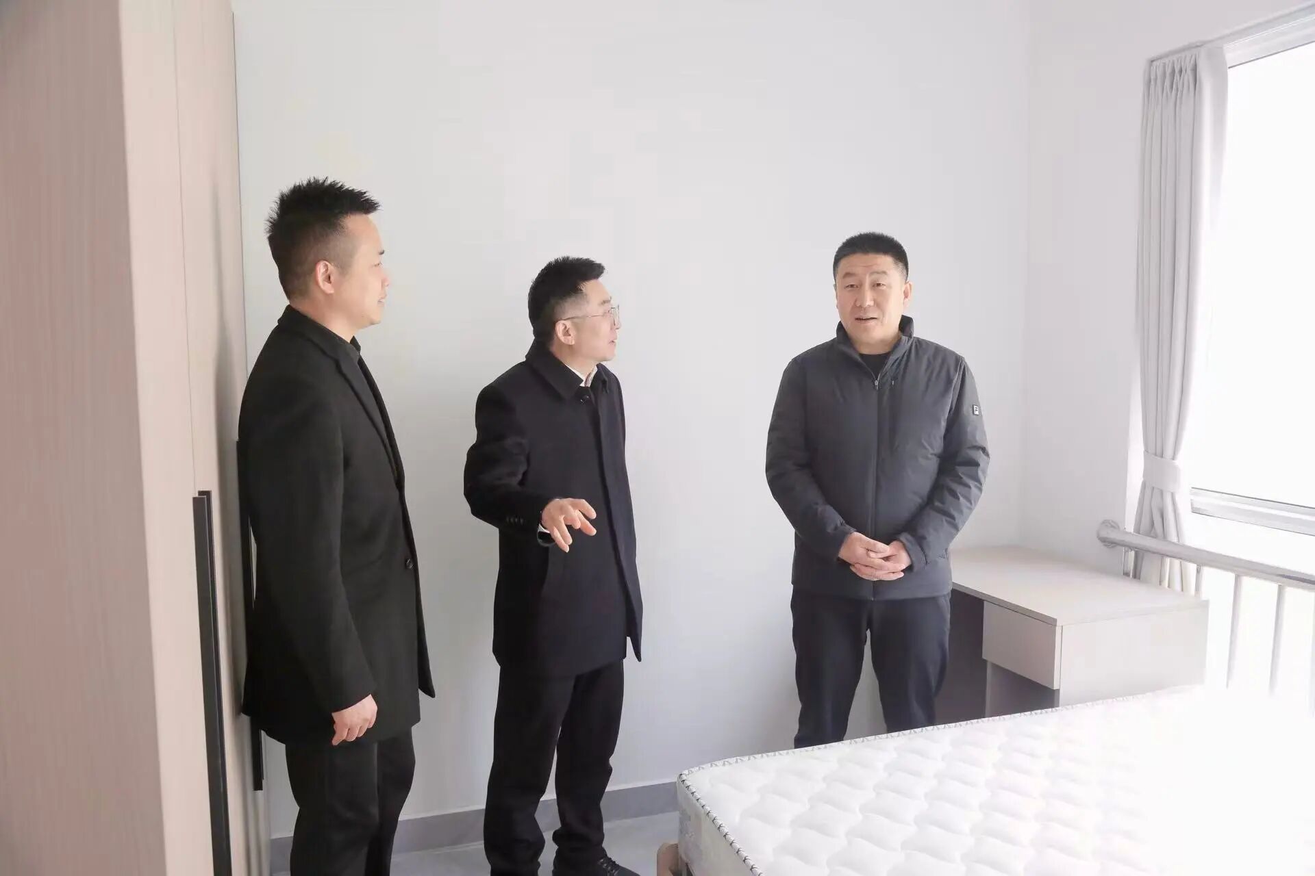 市委常委、常务副市长李建军调研市机关事务工作